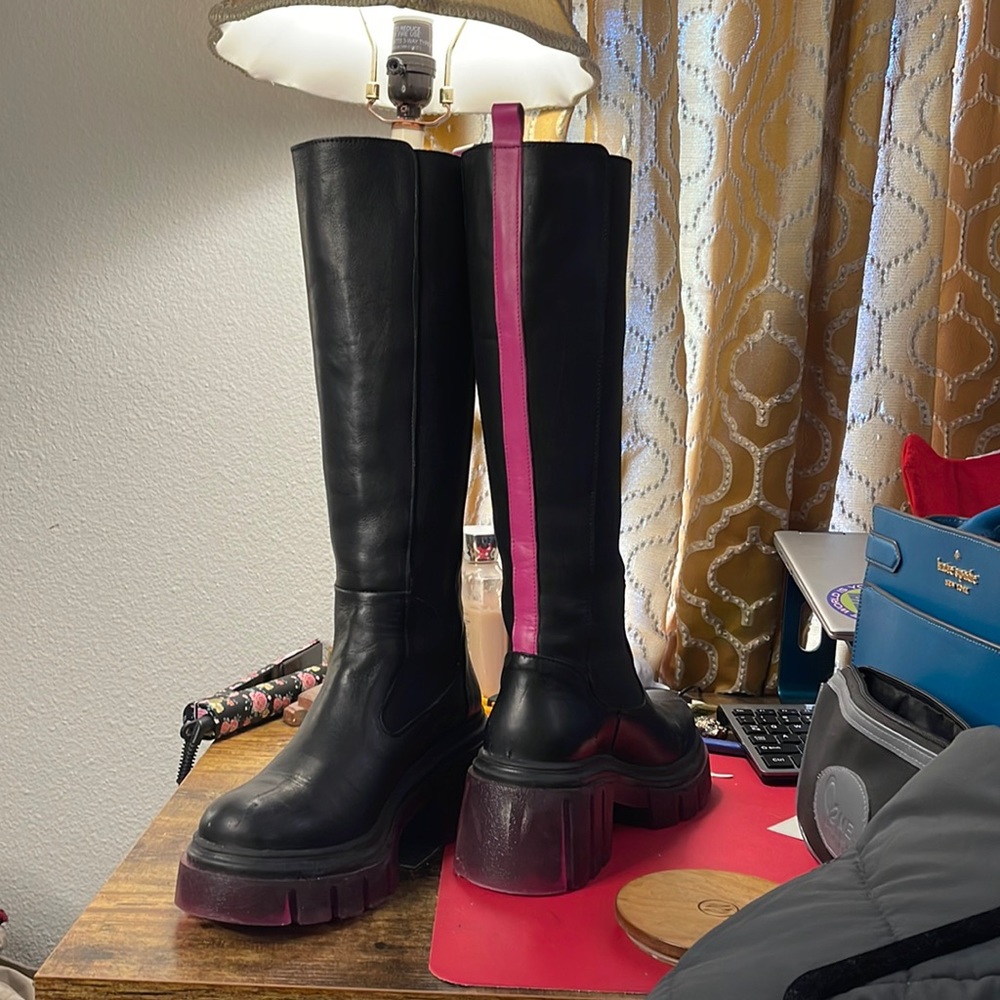 Steve Madden Leather Boots
